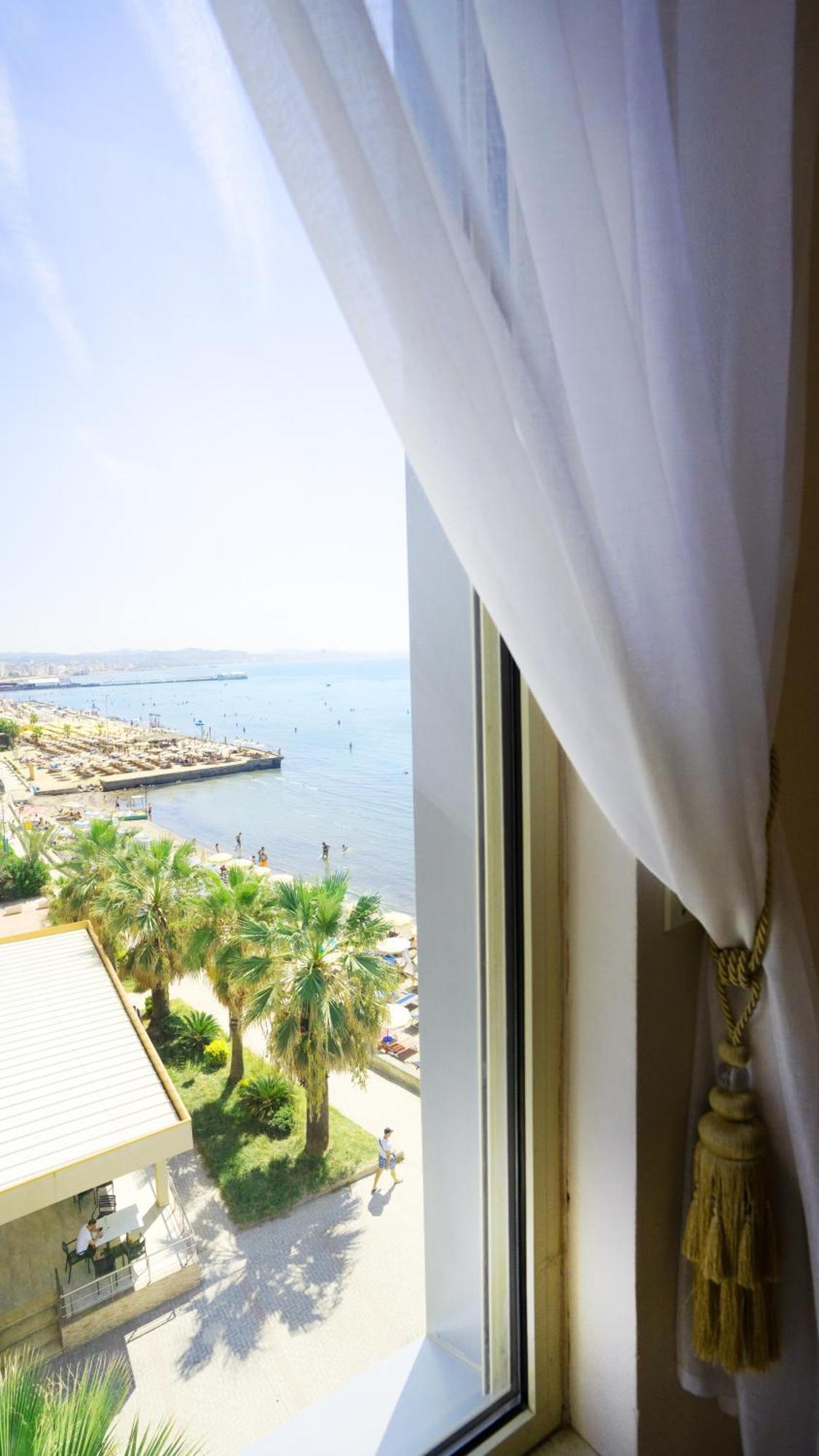 Sea View Apartement Дуррес Екстер'єр фото